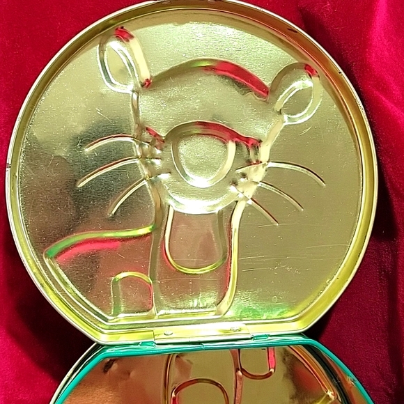 Tigger Vintage Lunch box /tote metal - Picture 7 of 11